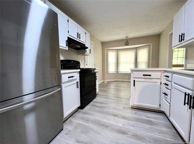 Photo - 715 Ashburton Dr