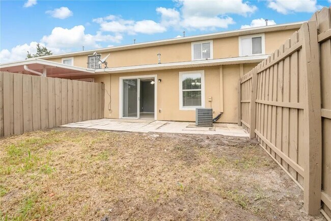 Photo - 1007 Butterfly Blvd