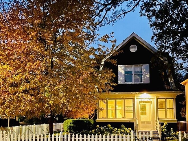 Photo - 4050 Upton Ave S