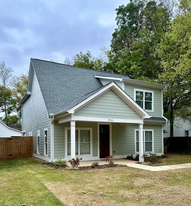 Photo - 3 Bedroom House with Privacy Fence