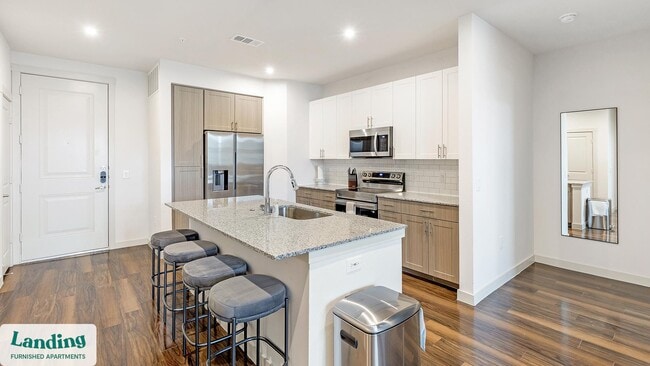 Photo - 255 Williamsburg Pkwy Unidad B310.1409531