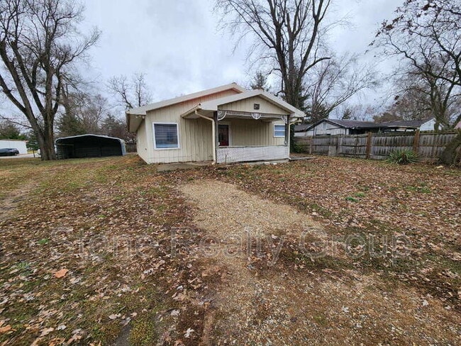 Building Photo - 2955 S 13 1/2 St