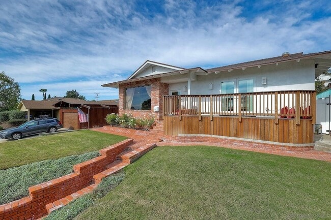 Building Photo - 1166 Agate St