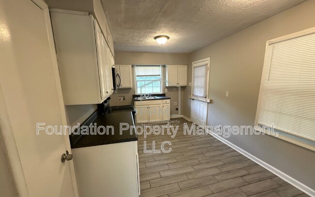 Photo - 3710 Elm Park Rd