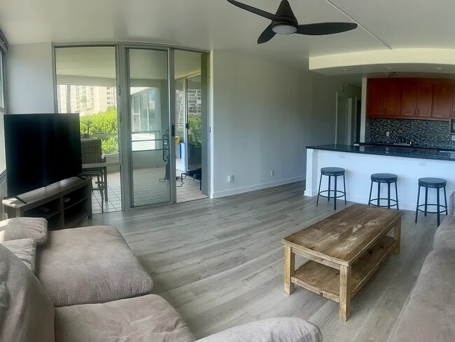 Photo - 2600 Pualani Way Unit 301