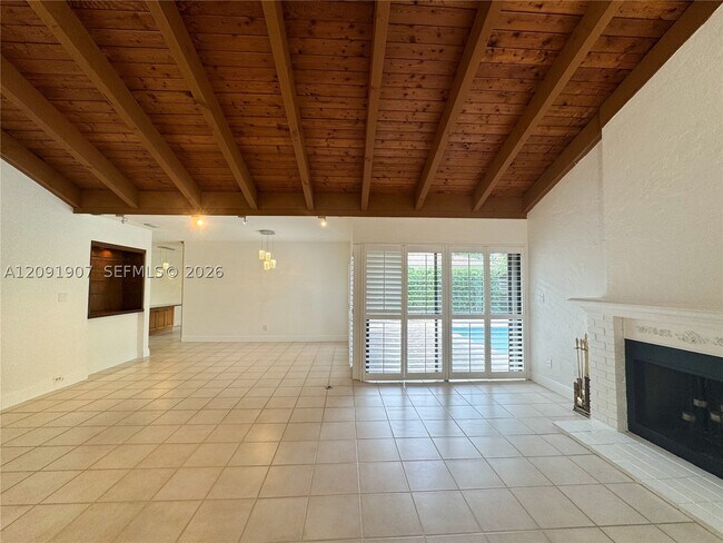76 Ivy Rd