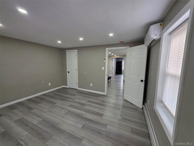 Photo - 269 Willis Ave Unit North