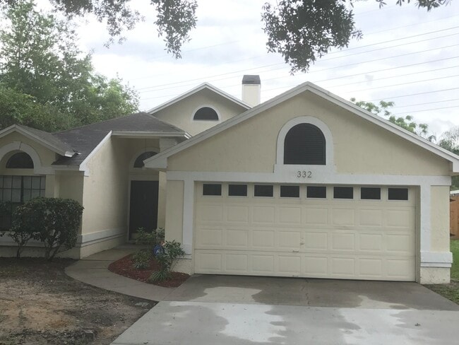 Building Photo - Lovely 3 Bedroom 2 Bathroom HOME!!!