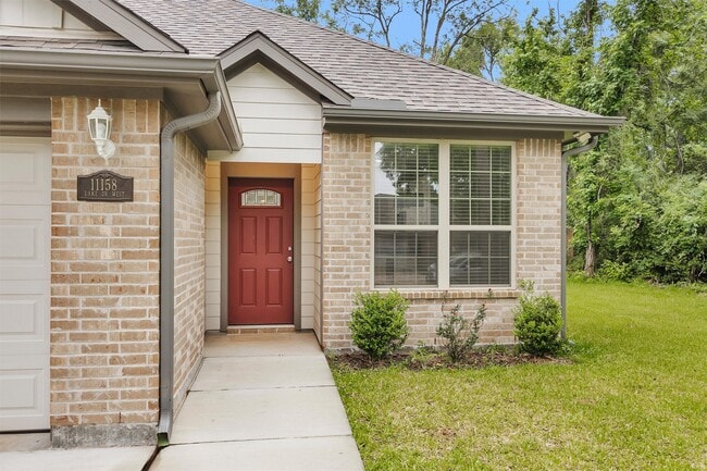 Photo - 11158 Lake Dr W