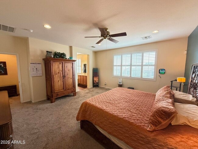 2245 W Clearview Trail
