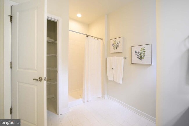 Photo - 502 Horsey Blvd