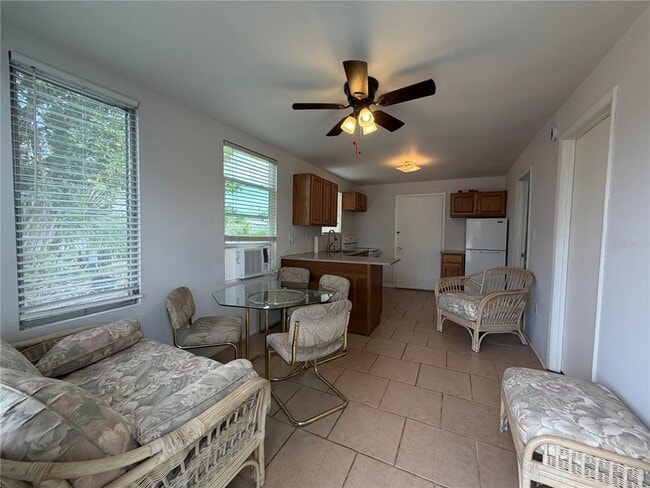 Photo - 8513 Herbison Ave