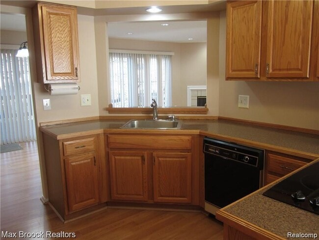 Photo - 4250 Breckenridge Dr