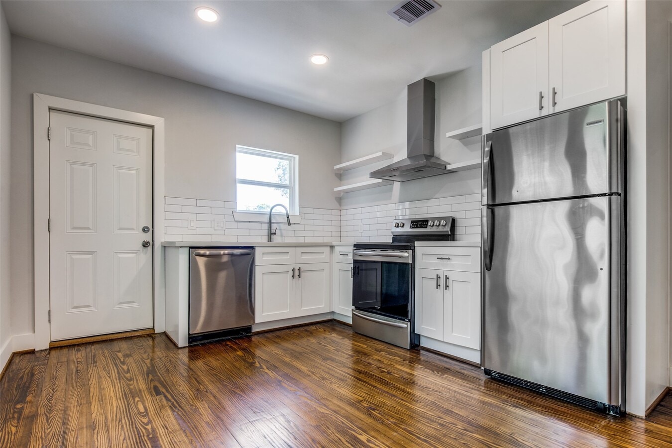 Photo - 2221 Rosewood St