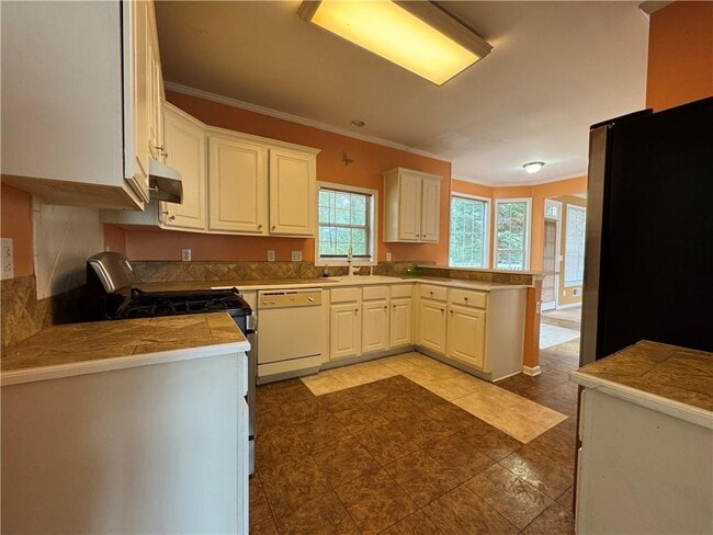 Photo - 135 Saddle Ridge Way