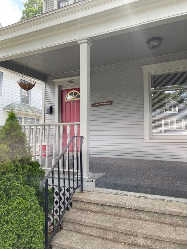 Photo - 420-422 Douglas Street Unit 422 Upper