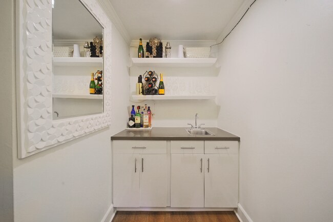 Photo - 7560 Hollywood Blvd Unit 101