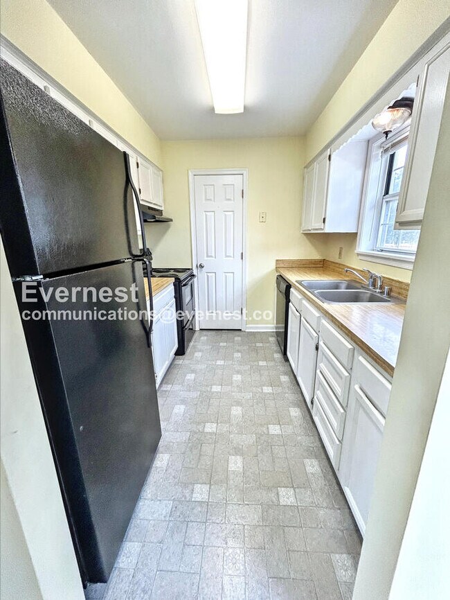 Photo - 217 Mimosa Ave