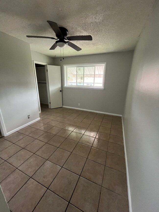 Photo - 403 Gulpha Dr Unit 10