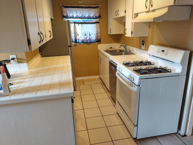 Photo - 1515 S 84th St