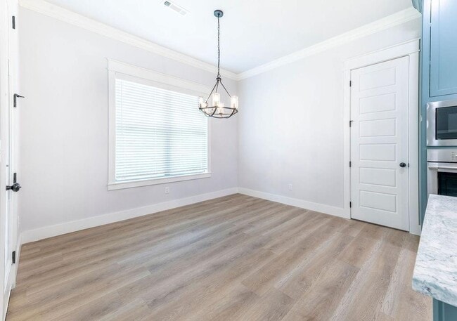 Photo - 714 King Arthur Dr