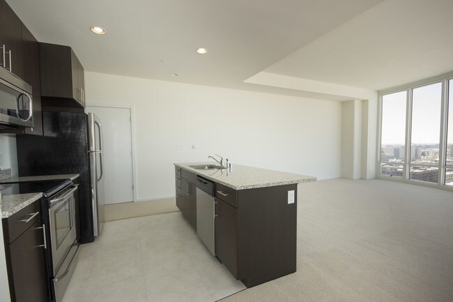 The Moderne Apartments For Rent In Milwaukee Wi Forrent Photo The Moderne Apartments