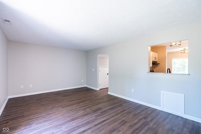 Photo - 1360 S Talbott St