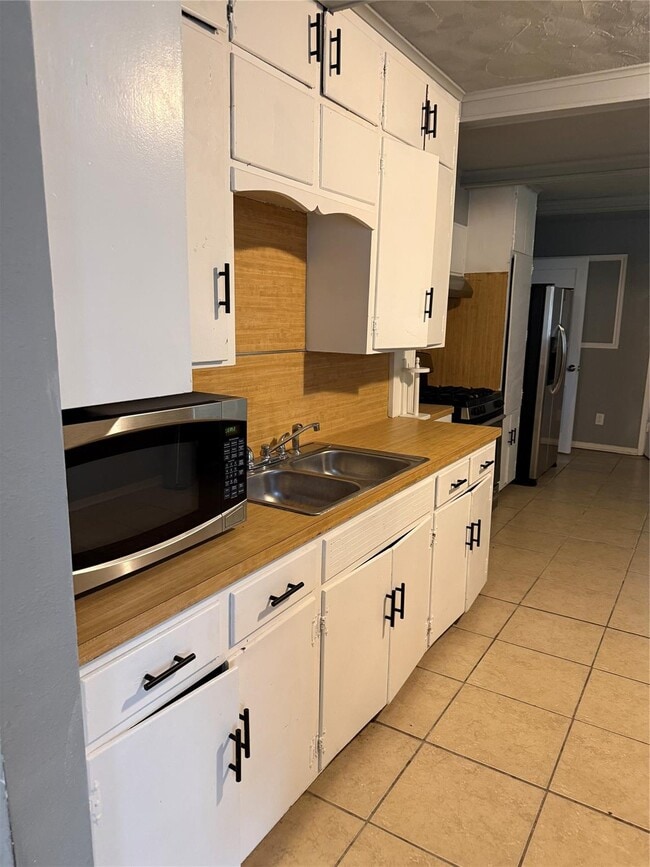 Photo - 328 Garland St