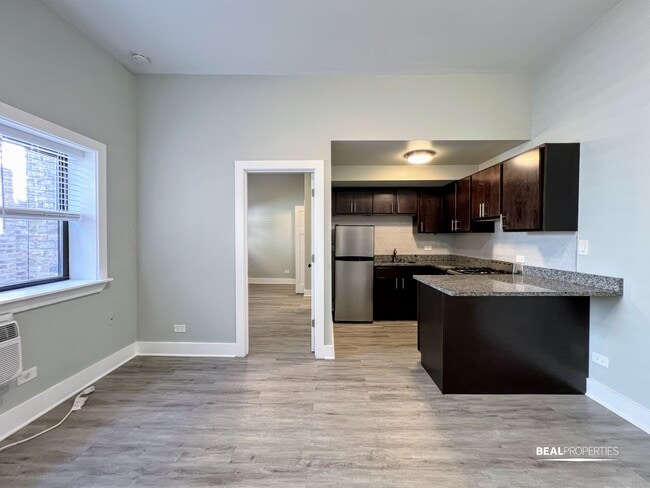 Photo - 1435 N Dearborn St Unit B4