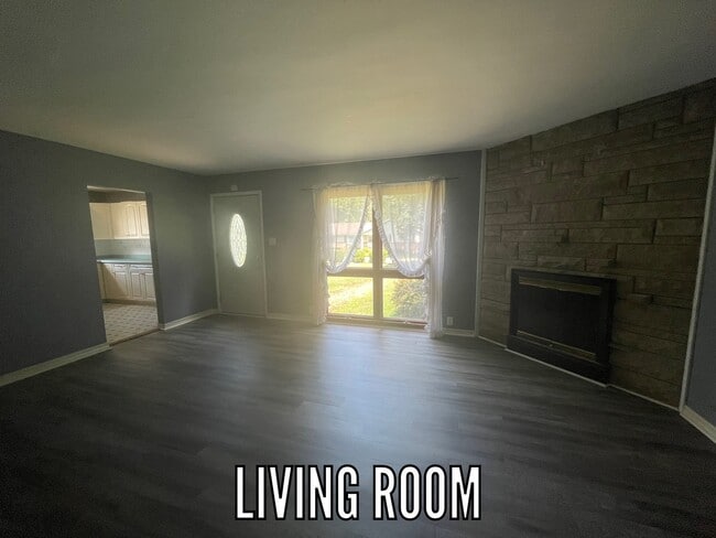 Photo - 110 Monroe St