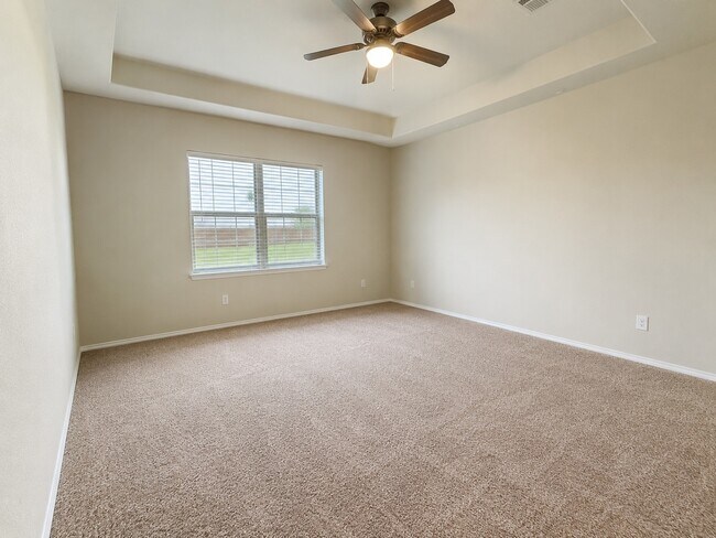 Photo - 40621 Guillemont Ln