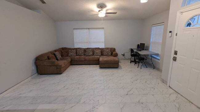 Photo - 3048 Pineda Dr