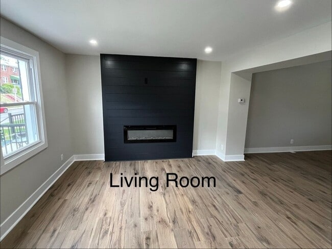 Photo - 715 Radnor Ave