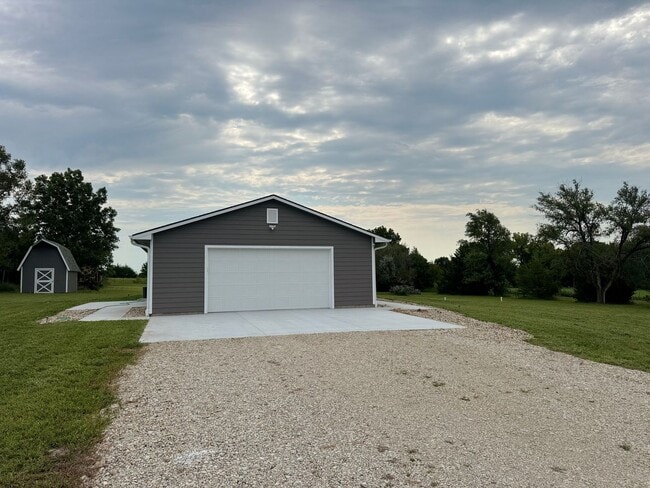 Photo - 3655 Apel Rd