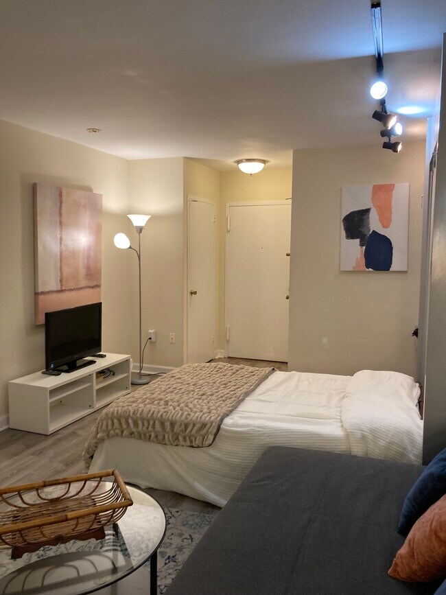 Photo - 1021 Arlington Blvd Unit 436