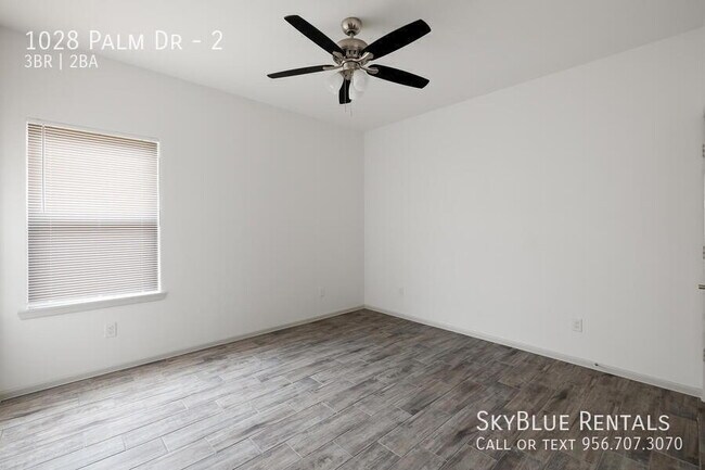 1028 Palm Dr Unit 2
