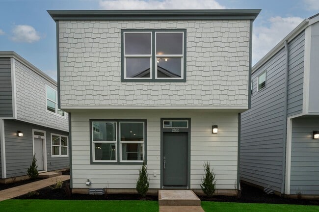 Building Photo - Move In Special- Up to 3 Month's Free !! N... Rental