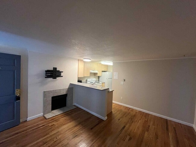 Building Photo - 336 N Grant St Unit 203 Rental