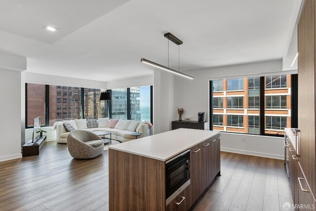 Building Photo - 280 Spear St Unit 19G