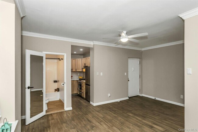 Photo - 310 Riverside Blvd Unit 1E