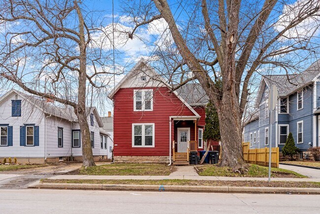 506 E Parkway Ave Unit Lower