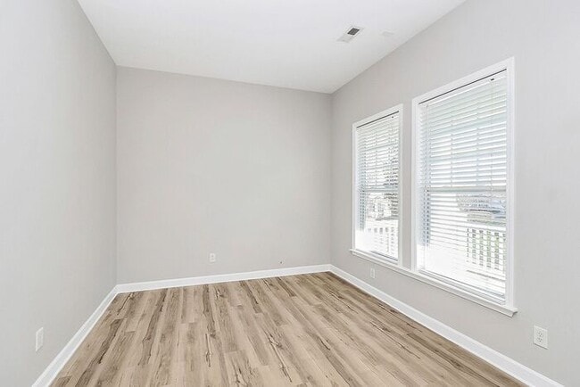 Photo - Gorgeous 3BD/2.5BA Craftsman Style Home in the Westmoreland Community!