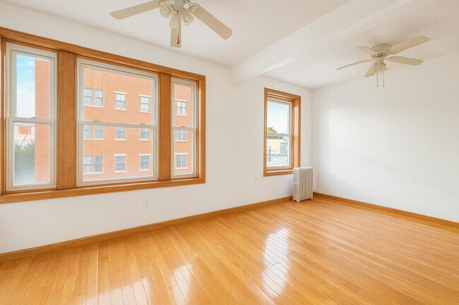 Photo - 549 W SIDE Ave Unit 2