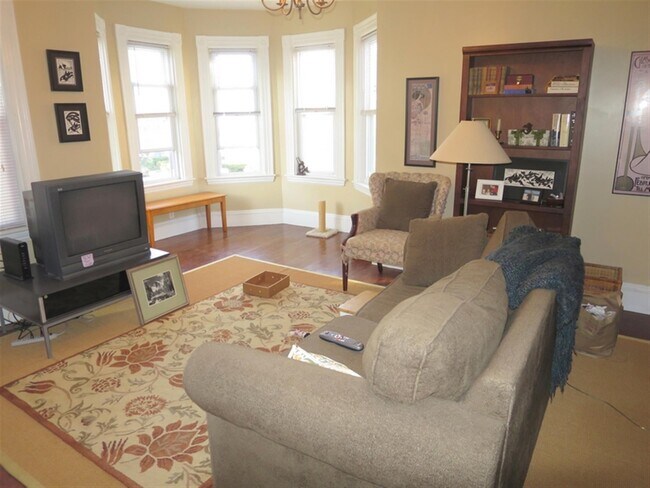 Photo - 45 Kidder Ave