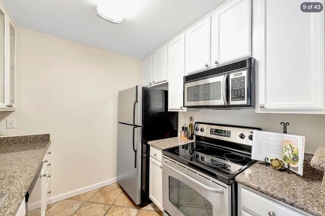 Photo - 1046 Yarwood Ct Unit 1046 Yarwood Ct