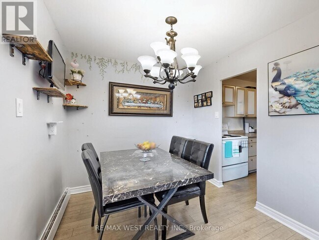 Photo - 1660 Bloor St Unité 310