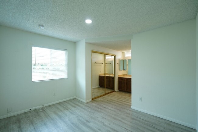Photo - 8303 California Ave Unit 3