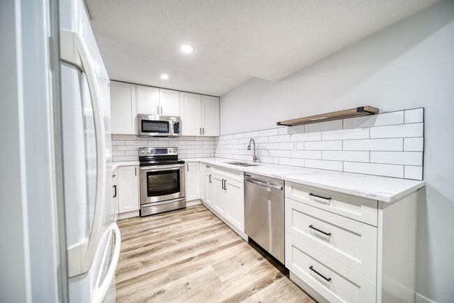 Photo - 5808 Dalridge Hill NW
