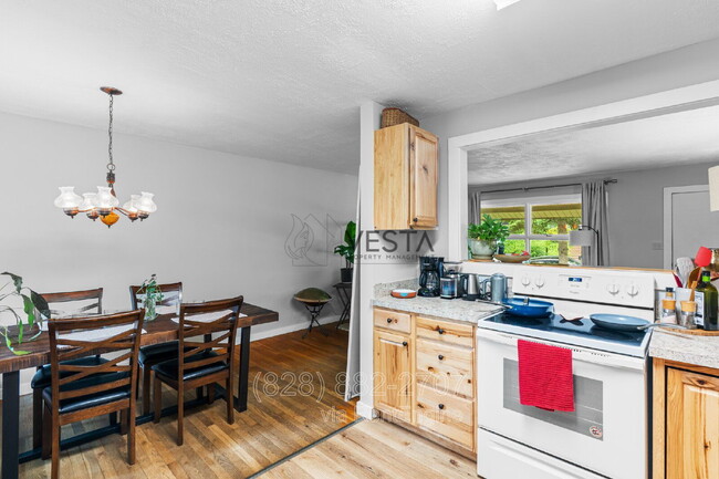 Photo - 68 Greeley St
