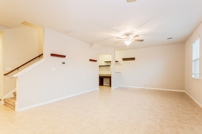 Photo - Bright & Spacious 5-Bedroom, 3-Bath Home i...